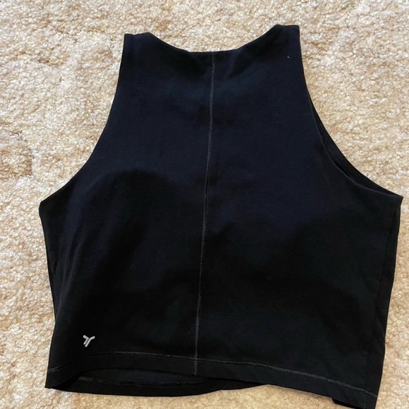Old Navy cropped athletic tank - Picture 3 of 3